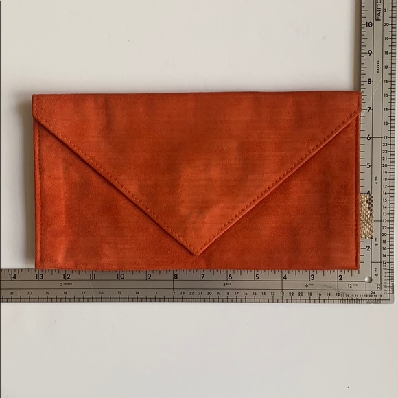 Perfect clutch by JZAR - Picture 4 of 8